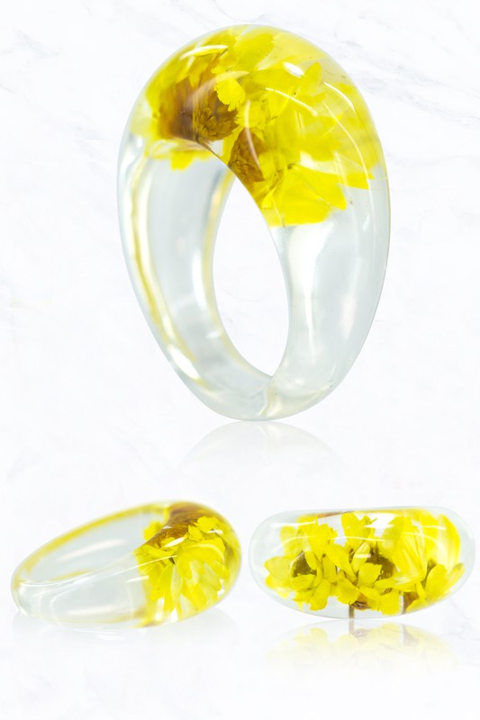 Rasin Flower Ring